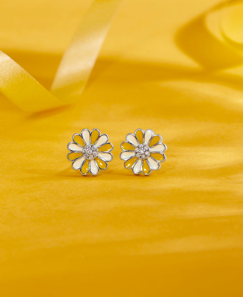 Unique Daisy Bloom Push Button Silver Earring