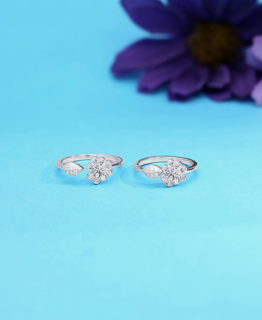 Modern Myst Silver Toe Ring