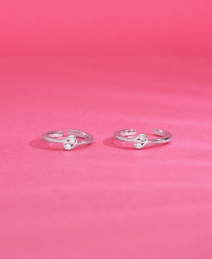 Modest Metal Silver Toe Ring