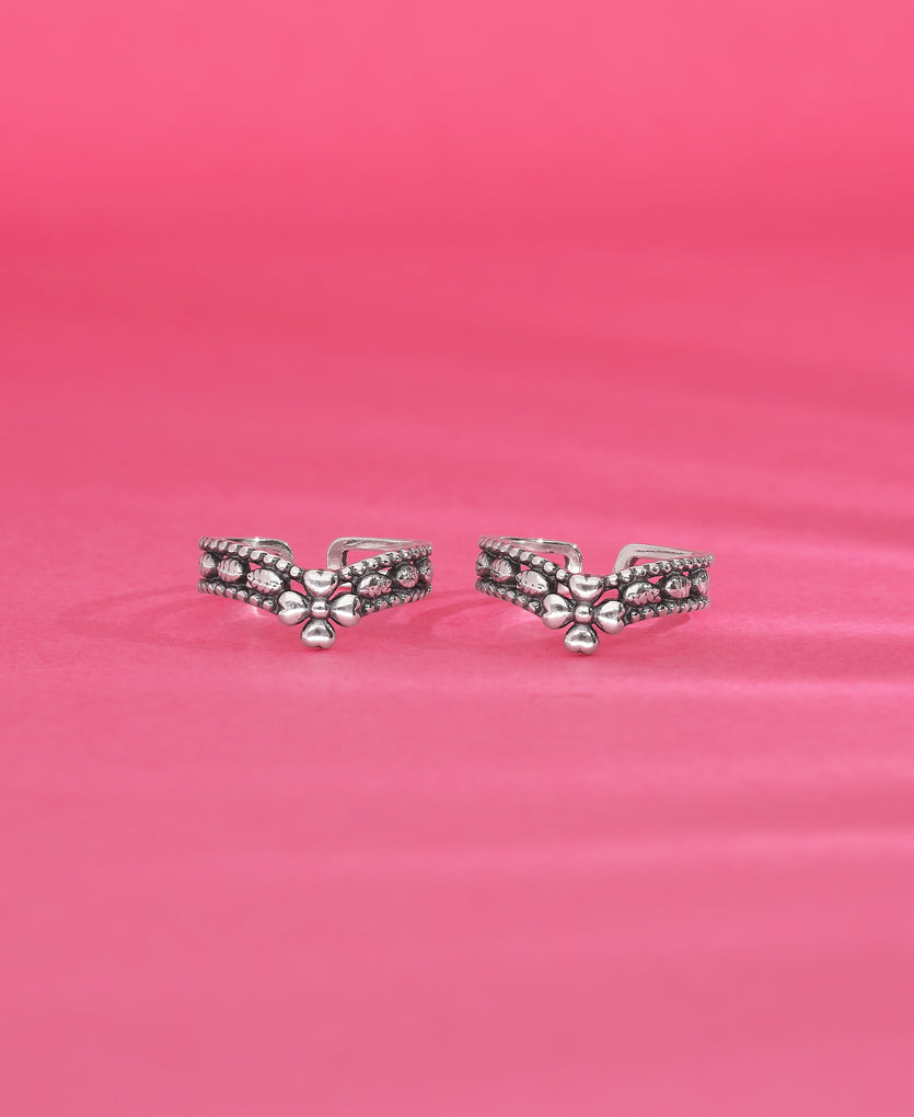 Nature Embrace Silver Toe Ring