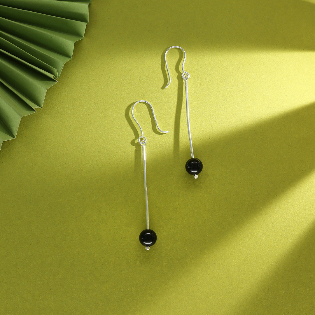 Onyx Sleek Drop & Danglers Silver Earring