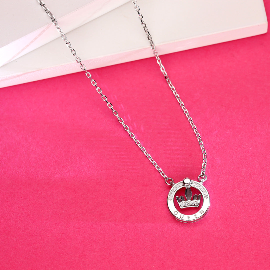 The Queen Silver Necklace