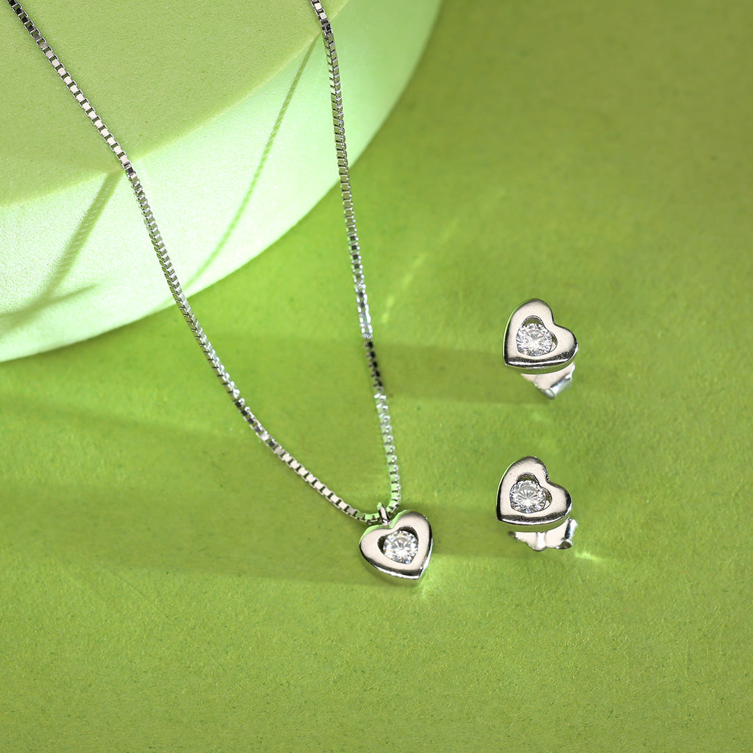 Elegant Heart Silver Necklace Set