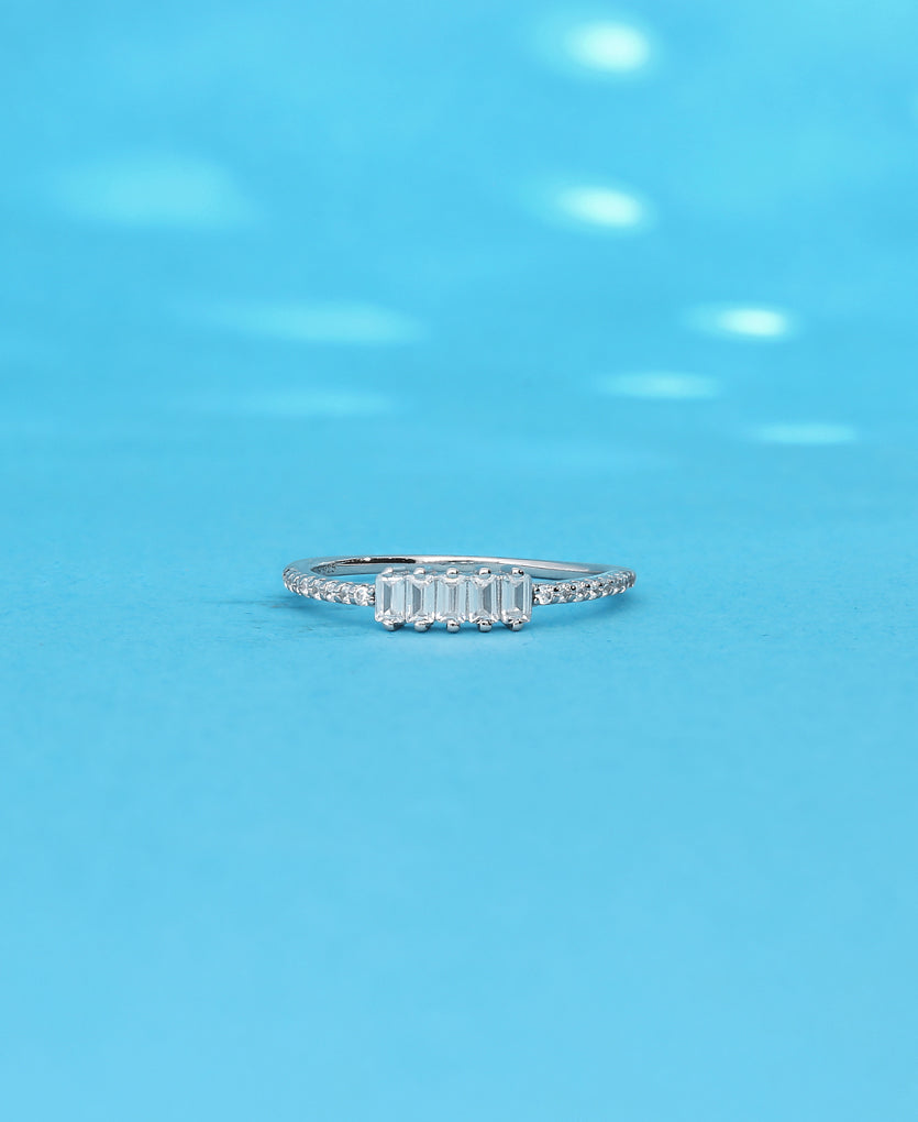 Sleek Fusion Silver Ring