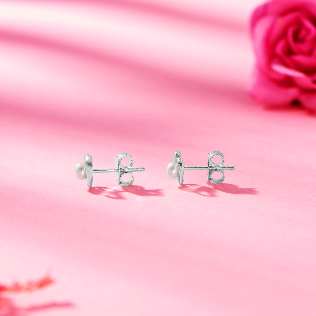 Heartfelt Pearl 925 Silver Earring For Woman